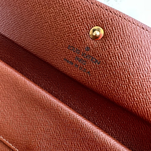 Louis Vuitton Porte Tresor International - Picture 6 of 16